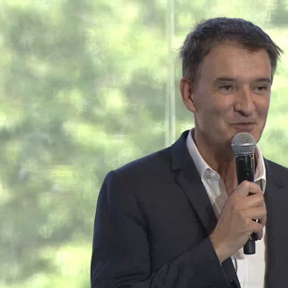 video-monde-nous-regarde