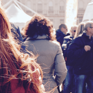 Blockchain foule rue