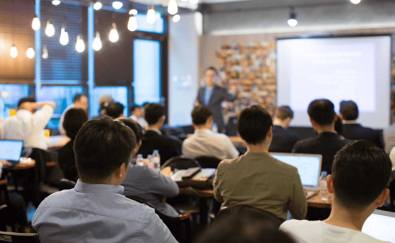 ecole entreprise réunion conférence