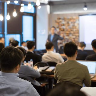 ecole entreprise réunion conférence