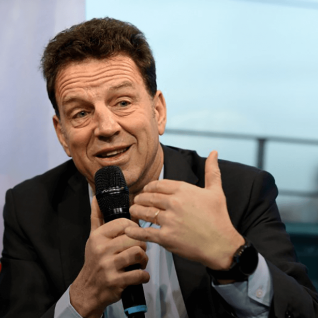 Geoffroy Roux de Bézieux au JDD : « Nous allons réexaminer notre présence dans tous les organismes paritaires »